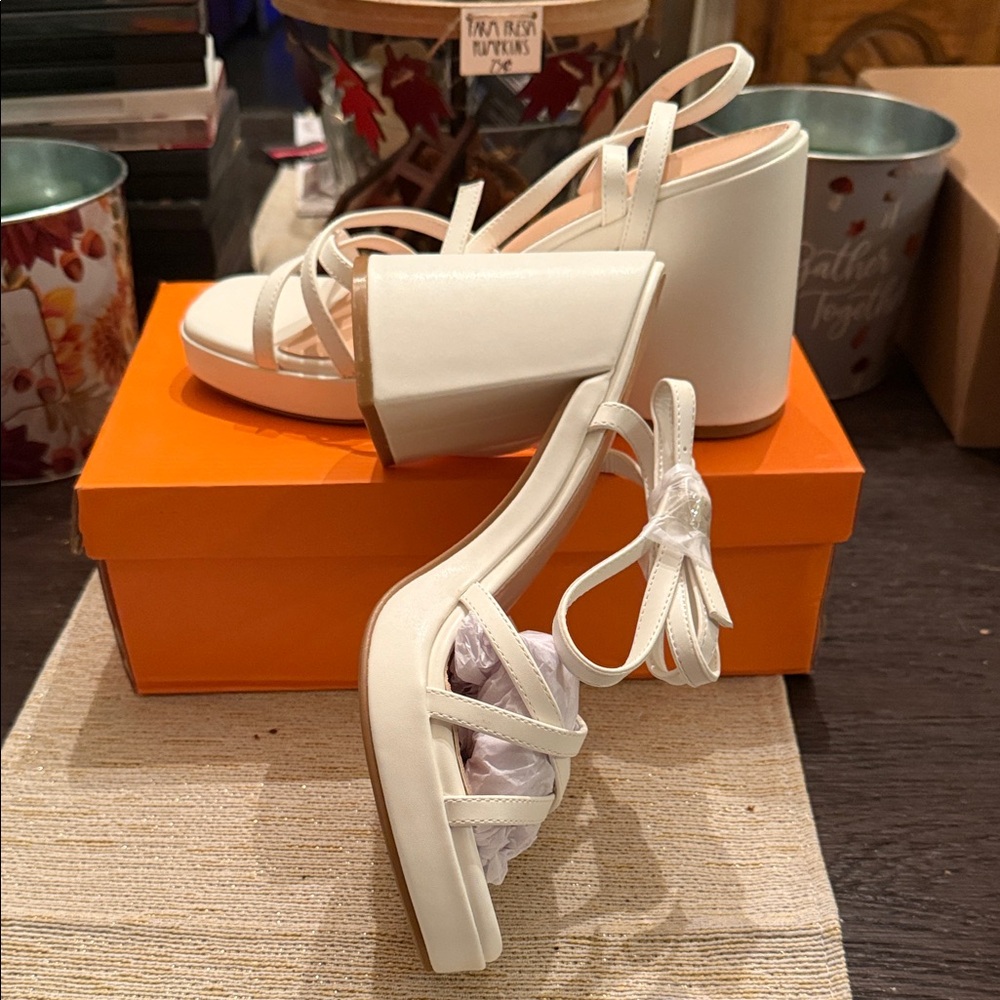 Platform Heels - Picture 4 of 6